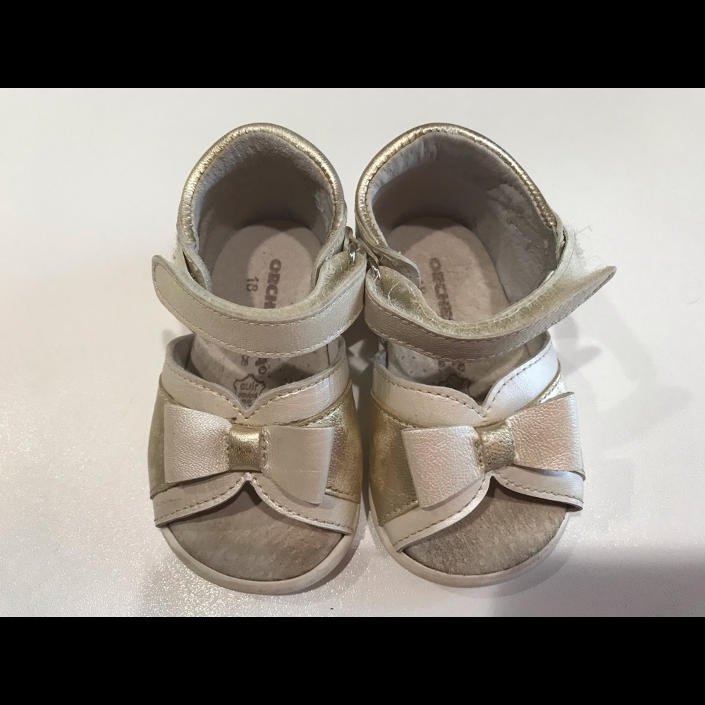 🍏🍏🍏 ORCHESTRA Girl’s Silver Grey All Genuine Leather Sandals, size 2.5-3